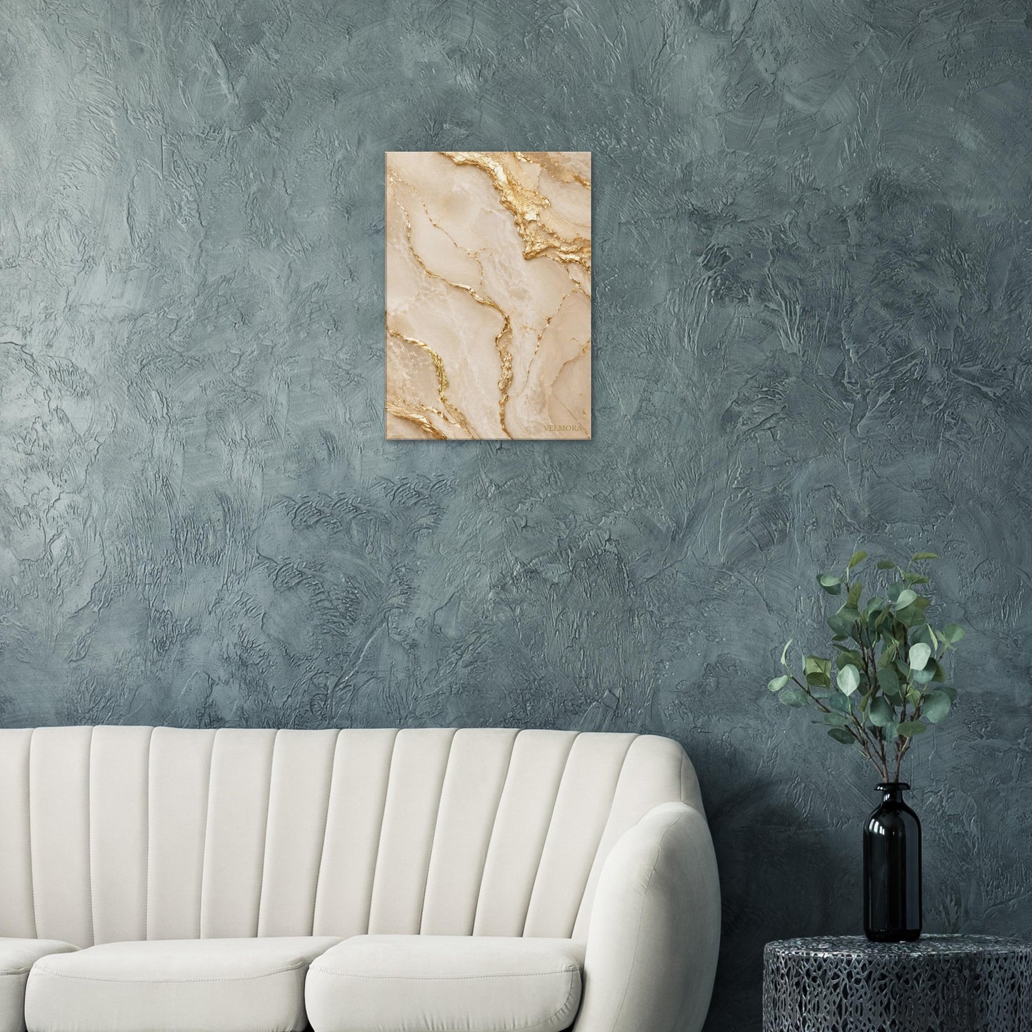 Luxury bedroom interior med Golden Ivory premium canvas från Velmora Atelier
